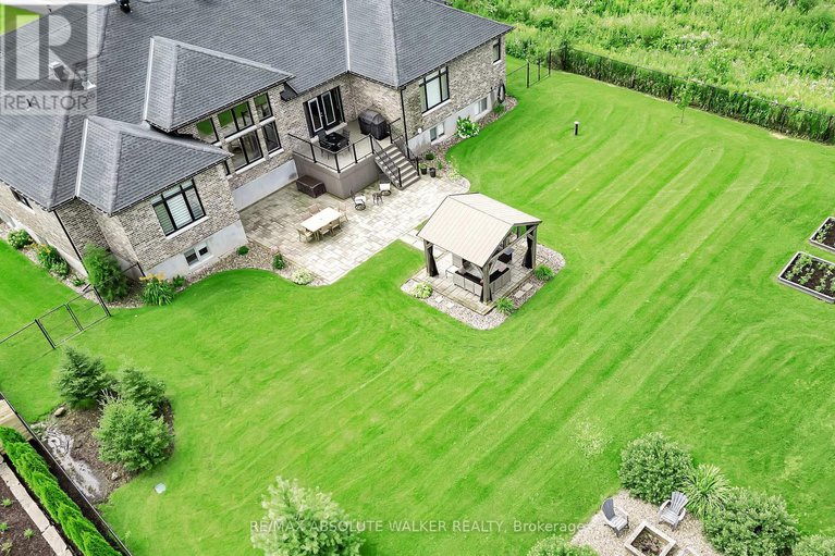 27990192/700-mcmanus-avenue/manotick-village-manotick-estates/ottawa/ontario/K4M0B2_35