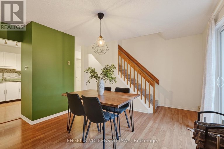 29581107/208-6-terrace-drive/westcliffe-estates/ottawa/ontario/K2H9J2_6