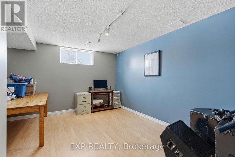 29437071/2174-lemery-street/clarencerockland-twp/clarence-rockland/ontario/K0A1E0_29