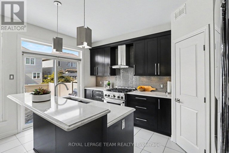 29603153/175-brambling-way/half-moon-bay/ottawa/ontario/K2J5V2_12