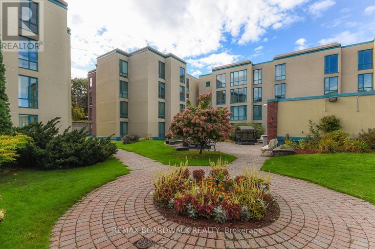 29674967/206-330-centrum-boulevard/bilberry-creekqueenswood-heights/ottawa/ontario/K1E3W2_3