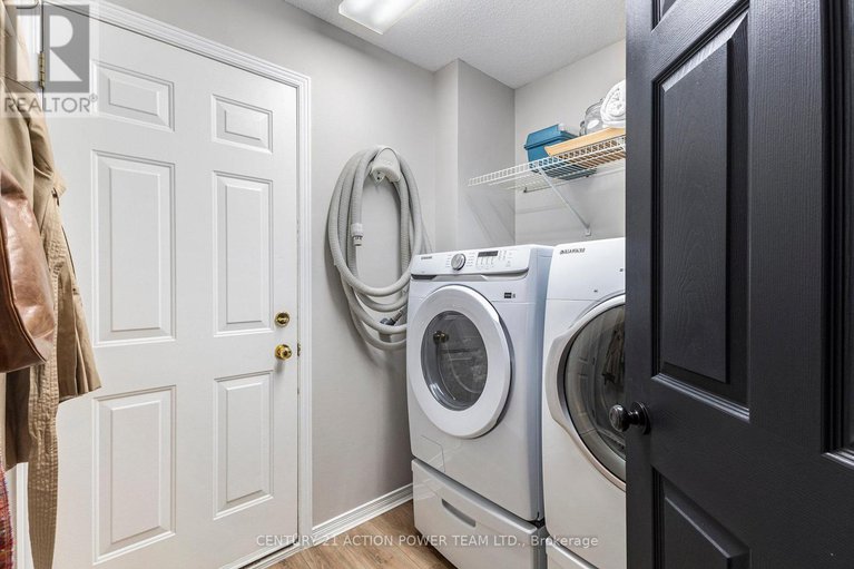 28927560/1017-sheenboro-crescent/fallingbrookpineridge/ottawa/ontario/K4A3M8_36