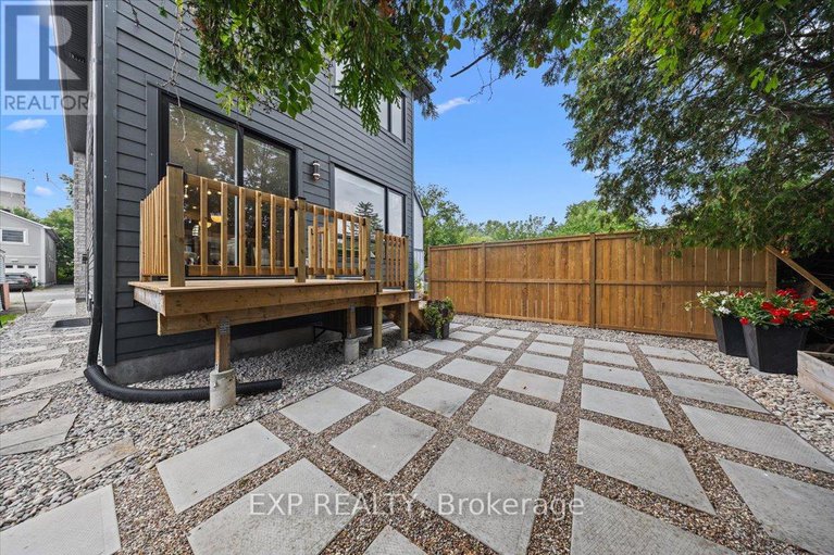 29125284/71-king-george-street/overbrookcastle-heights/ottawa/ontario/K1K1V4_32