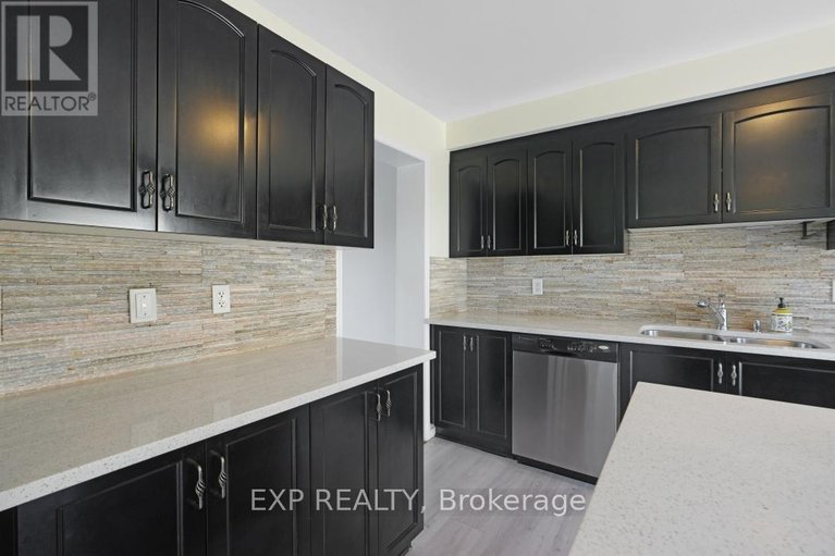 29636685/d-3705-riverbreeze-street/half-moon-bay/ottawa/ontario/K2J0S1_19