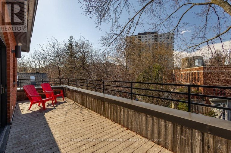 29650204/35-waverley-street/ottawa-centregolden-triangle/ottawa/ontario/K2P0T7_38