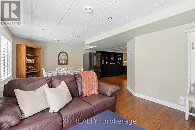 29348527/143-copperwood-street/convent-glen-north/ottawa/ontario/K1C7S1_34