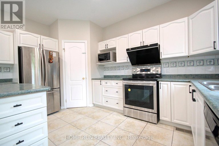 28431442/3507-wyman-crescent/windsor-park-village/ottawa/ontario/K1V0Y8_12