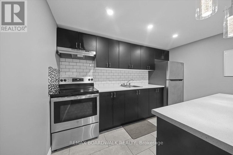 29612405/279-sceptre-way/emerald-meadowstrailwest/ottawa/ontario/K2V0C6_32