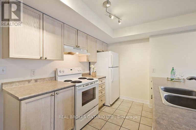 28357909/306-429-somerset-street-w/ottawa-centre/ottawa/ontario/K2P2P5_12