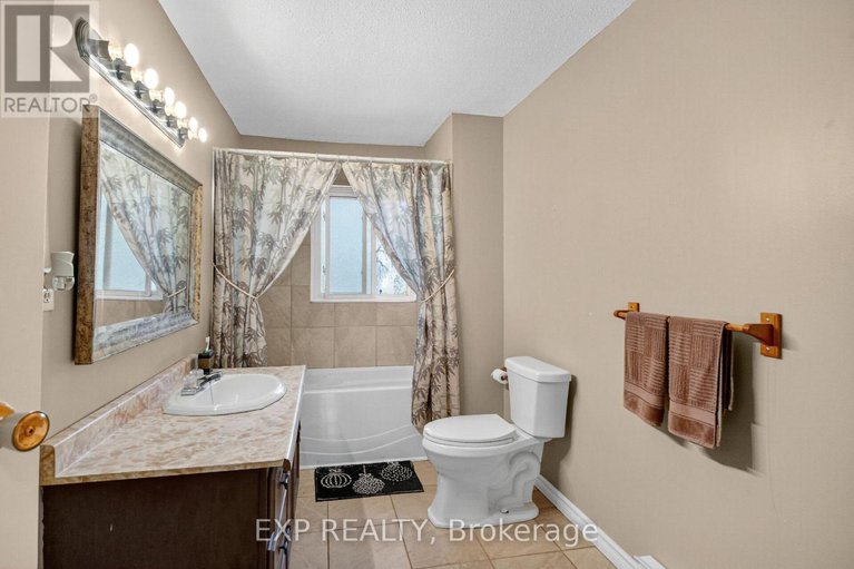 28996962/96-constance-lake-road/kanata-north-east/ottawa/ontario/K2K1X7_19