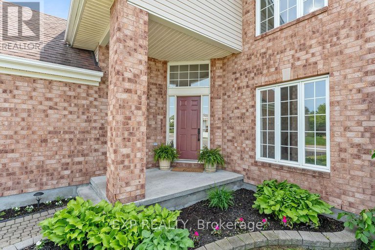 28420180/2-bonnechere-drive/bridlewood/ottawa/ontario/K2M2A5_3