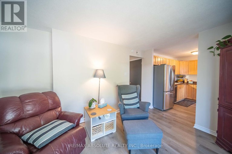 28869002/198-hoylake-crescent/bilberry-creekqueenswood-heights/ottawa/ontario/K1E2M8_19