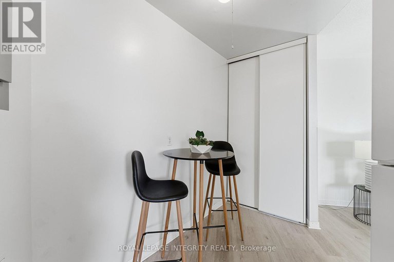 29148315/401-2000-jasmine-crescent/beacon-hill-south/ottawa/ontario/K1J8K4_10