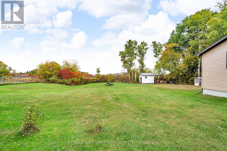 28975262/21895-seguin-mill-street/north-glengarry-kenyon-twp/north-glengarry/ontario/K0B1H0_21