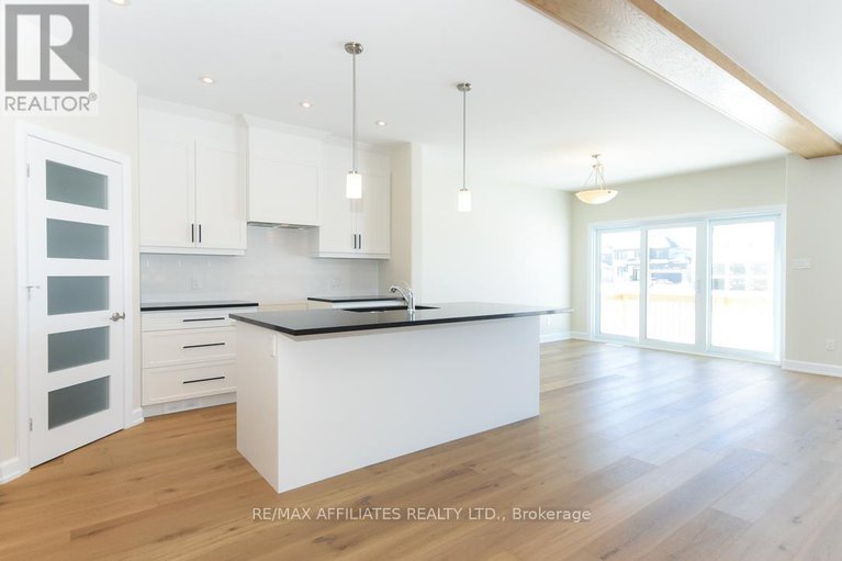 28936750/1060-chablis-crescent/embrun/russell/ontario/K0A1W0_9