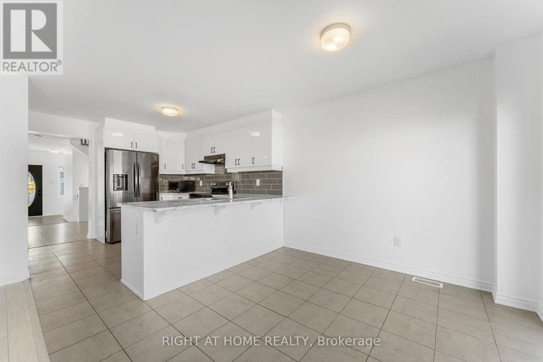 29248169/47-mudminnow-crescent/avalon-west/ottawa/ontario/K4A5H9_18