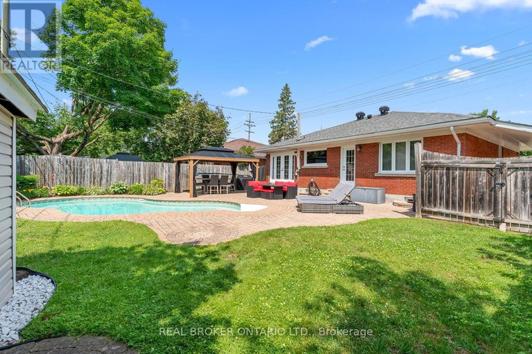 28629016/752-smyth-road/elmvale-acres/ottawa/ontario/K1G1P1_7