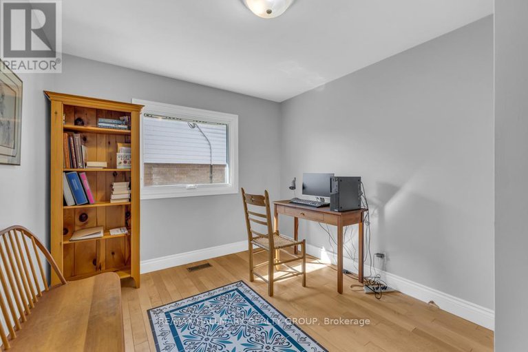 29420428/655-mansfield-avenue/laurentianview/ottawa/ontario/K2A2T5_18