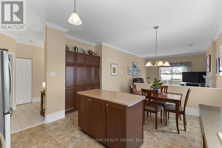 29210046/2202-nature-trail-crescent/orleans-village/ottawa/ontario/K1W1E6_10