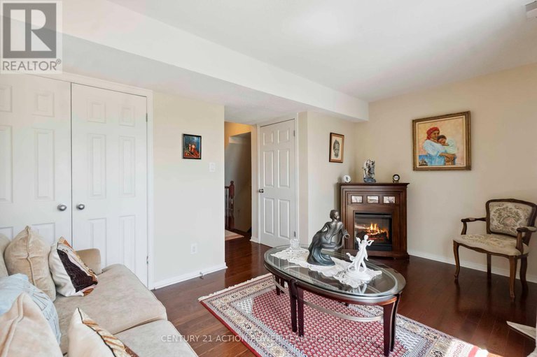 28525896/12-4037-canyon-walk-drive/riverside-southgloucester-glen/ottawa/ontario/K1V0Z4_13