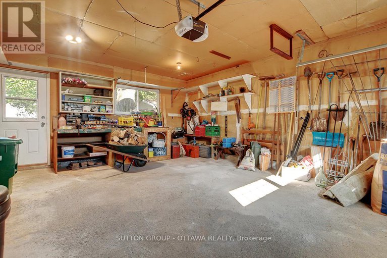 28874659/124-post-road/glencairnhazeldean/ottawa/ontario/K2L1L2_43
