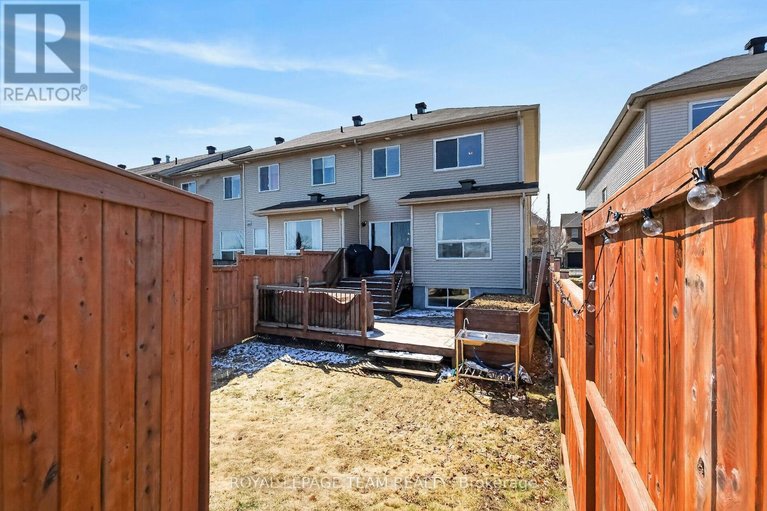 29615070/216-trail-side-circle/springridgeeast-village/ottawa/ontario/K4A5B5_50