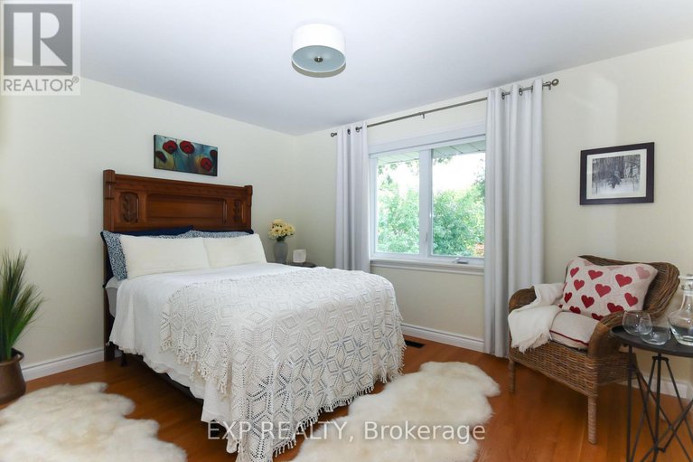 28597988/1866-beattie-avenue/playfair-park/ottawa/ontario/K1H5R8_35