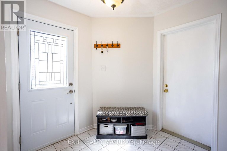 29648463/1458-shawinigan-street/fallingbrookridgemount/ottawa/ontario/K4A2N2_3