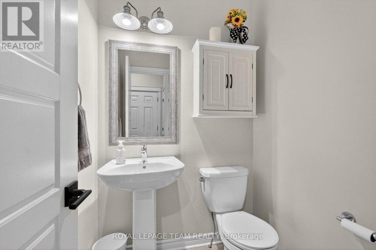 29480858/98-kayenta-street/remainder-of-stittsville-area/ottawa/ontario/K2S2K9_36