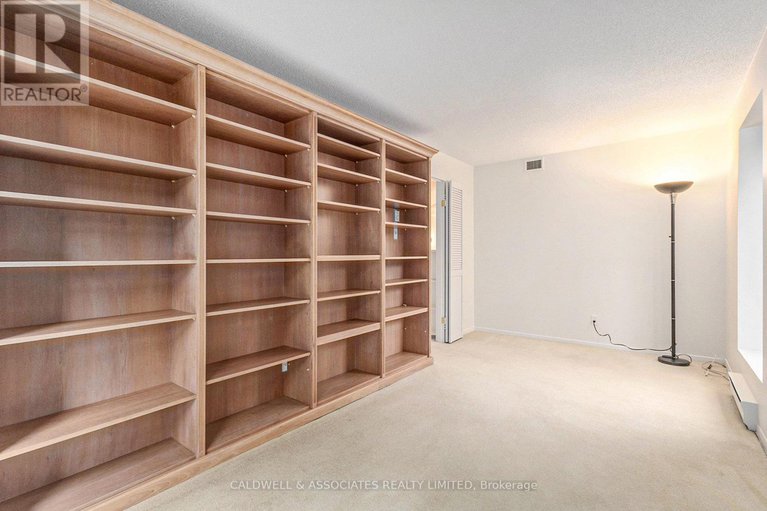 29080354/1-140-rideau-terrace/lindenlea/ottawa/ontario/K1M0Z2_17