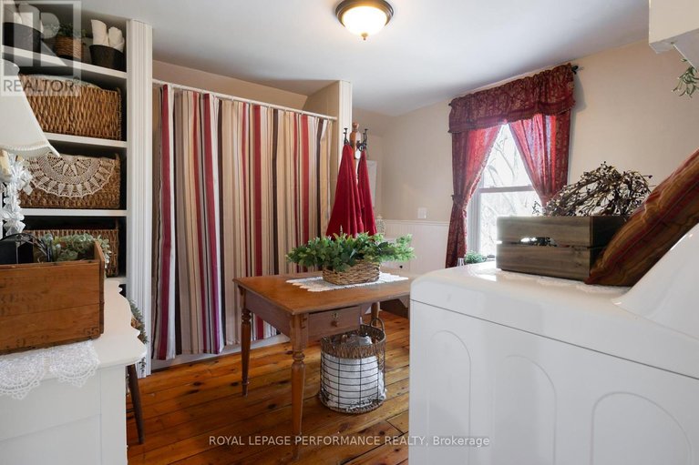 29502895/19683-william-street/south-glengarry-charlottenburgh-twp/south-glengarry/ontario/K0C2J0_18