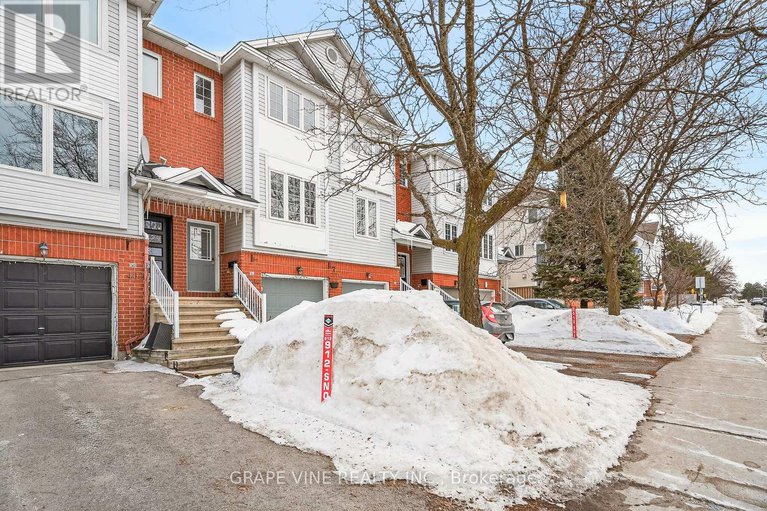 29436743/460-seyton-drive/westcliffe-estates/ottawa/ontario/K2H1G2_2