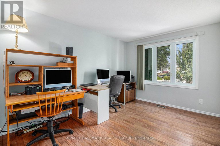 29407943/270-mceachern-crescent/bilberry-creekqueenswood-heights/ottawa/ontario/K1E3K5_3