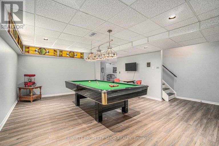 28600235/22-ashwood-crescent/meadowlandscrestview/ottawa/ontario/K2G2S8_31