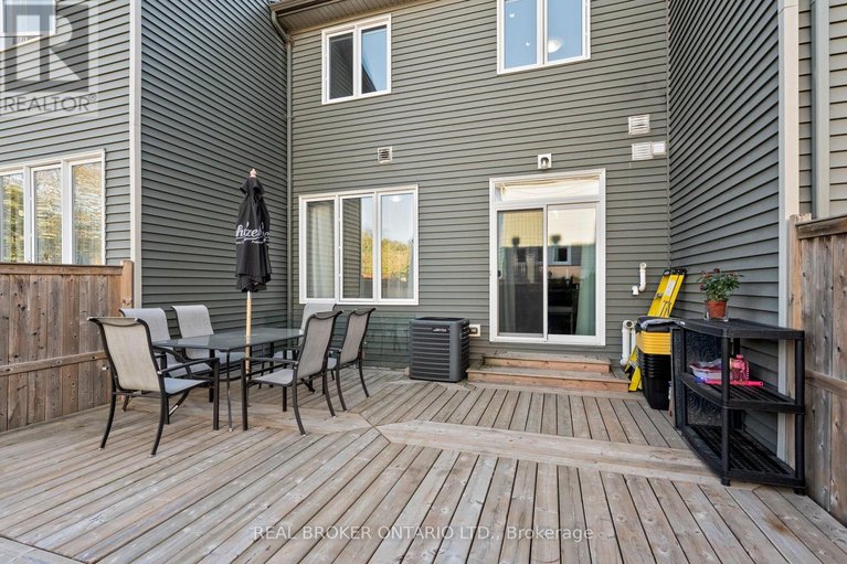 29464895/792-cedar-creek-drive/blossom-parkkemp-parkfindlay-creek/ottawa/ontario/K1T0M6_36