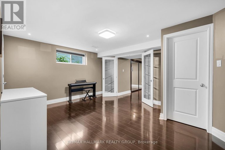 28876722/451-landswood-way/stittsville-south/ottawa/ontario/K2S0A4_42