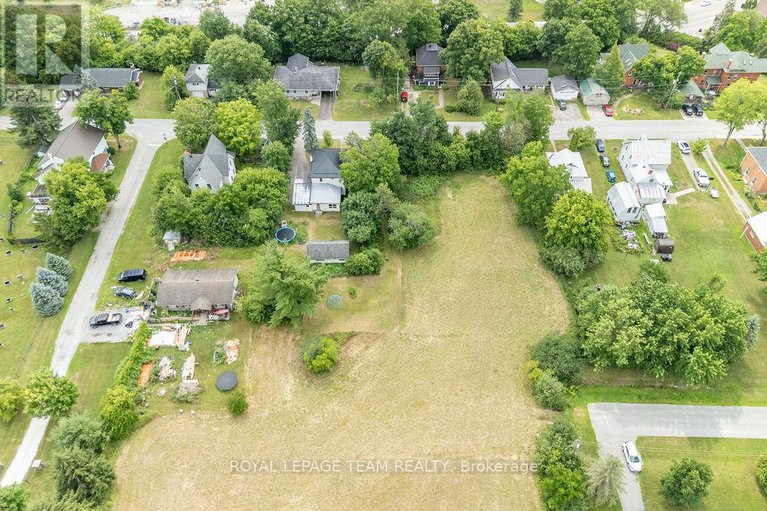28764656/191-dalkeith-street/pakenham/mississippi-mills/ontario/K0A2X0_40