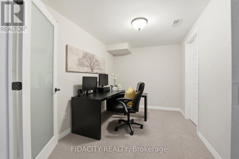 29642317/374-gallantry-way/stittsville-north/ottawa/ontario/K2S0R1_34