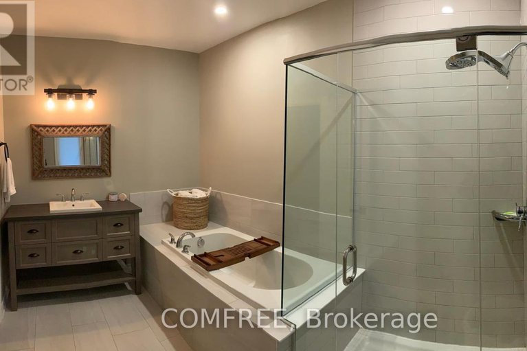 28417378/819-tewin-circle/camelot/ottawa/ontario/K4A1K2_15
