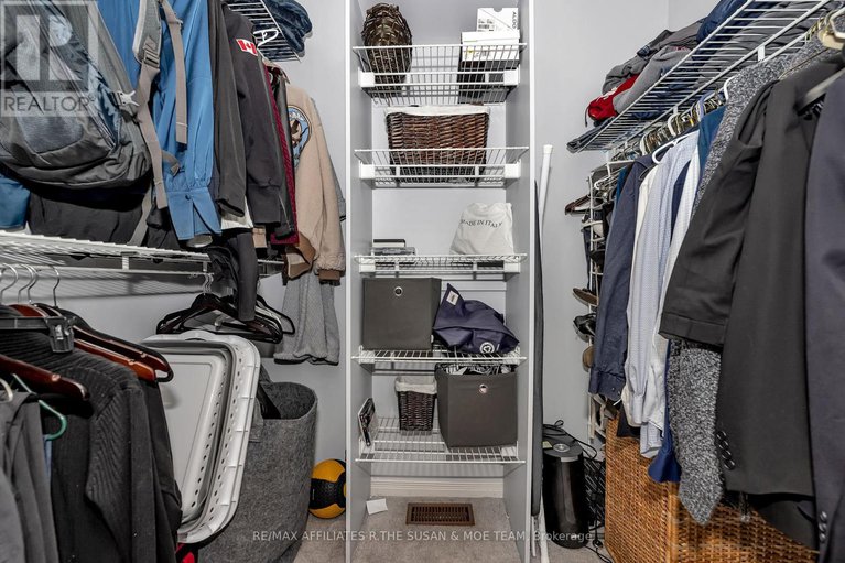 29307486/52-kenmare-place/cedargrovefraserdale/ottawa/ontario/K2J3L9_21