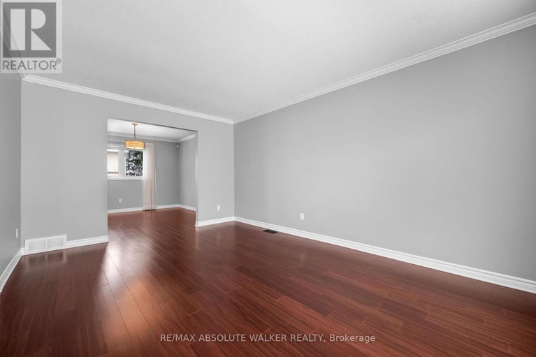 29318478/944-raftsman-lane/convent-glen/ottawa/ontario/K1C2V8_6