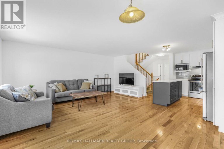 29237591/242-dion-avenue/town-of-rockland/clarence-rockland/ontario/K4K0M3_16