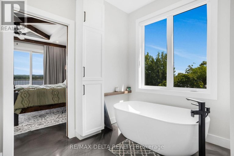 29456390/3815-old-highway-17-road/clarencerockland-twp/clarence-rockland/ontario/K4K1W2_25