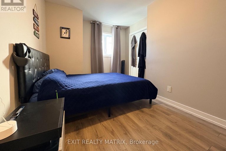 29305104/207-83-st-moritz-trail/embrun/russell/ontario/K0A1W0_17