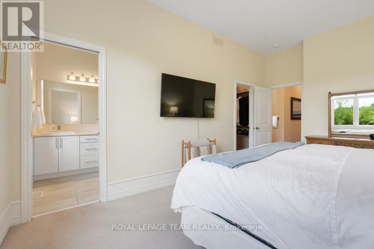 28689700/316-serenade-crescent-w/riverside-southgloucester-glen/ottawa/ontario/K1X0B8_25
