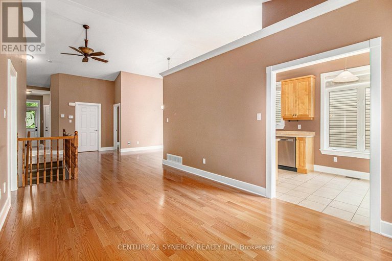 28448650/133-royal-landing-gate/north-grenville-twp-kemptville-south/north-grenville/ontario/K0G1J0_9