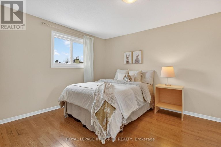 29488935/6020-vineyard-drive/convent-glen/ottawa/ontario/K1C2M5_13