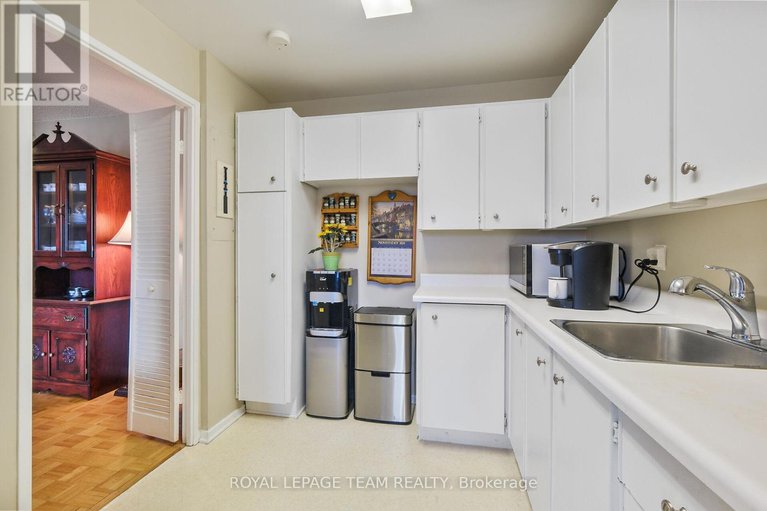 28802075/209-265-poulin-avenue/britannia/ottawa/ontario/K2B7Y8_28