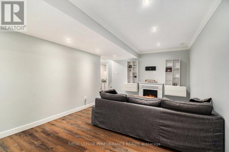 28814583/934-galaxie-avenue/navan/ottawa/ontario/K4B1M5_21
