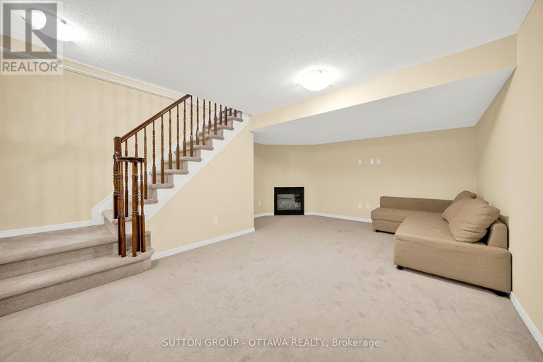 28945910/747-oakglade-avenue/emerald-meadowstrailwest/ottawa/ontario/K2M0B5_27